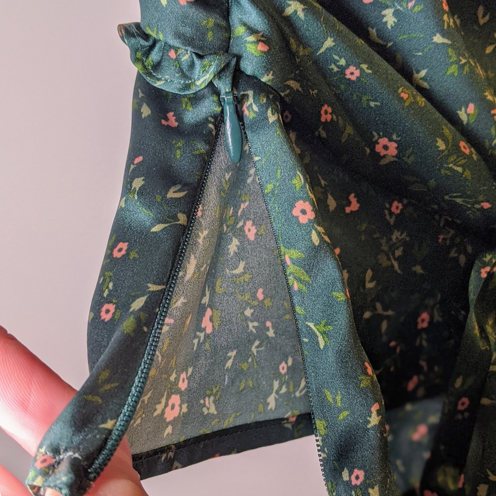 Reformation Emerald Floral V-Neck Blouse - Picture 9 of 13